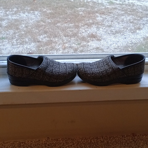 Women's Dansko Nursing Clogs - Picture 4 of 5